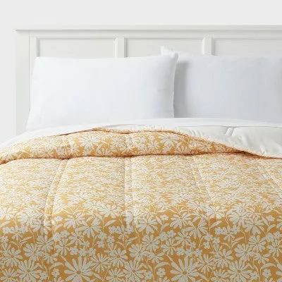 New - Room Essentials Comforter Lofty Year-Round Use Solid, Honey Yellow, Full/Queen